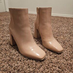 JLO Jennifer Lopez Tan Ankle Boots